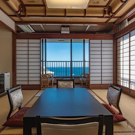 Готель Atami Onsen Sakuraya Ryokan Екстер'єр фото