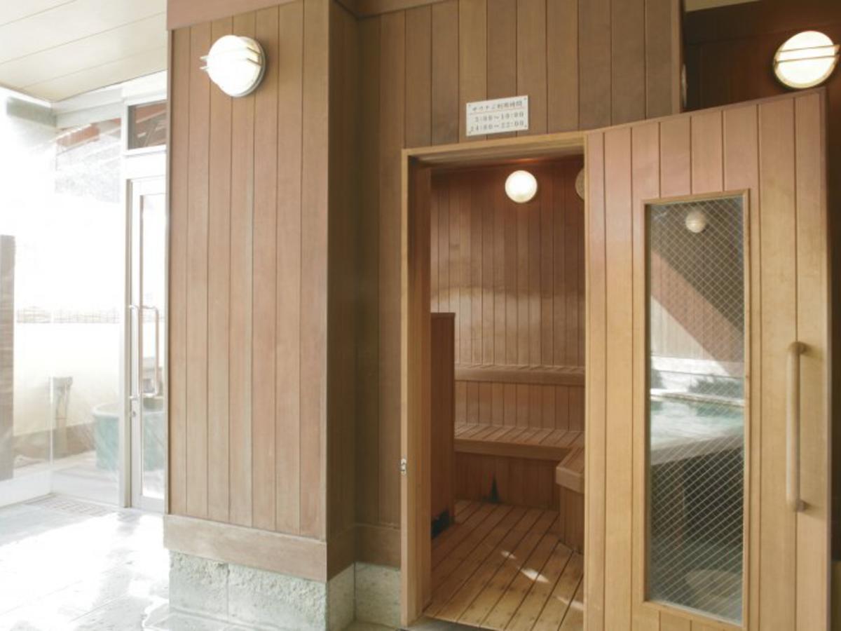 Готель Atami Onsen Sakuraya Ryokan Екстер'єр фото