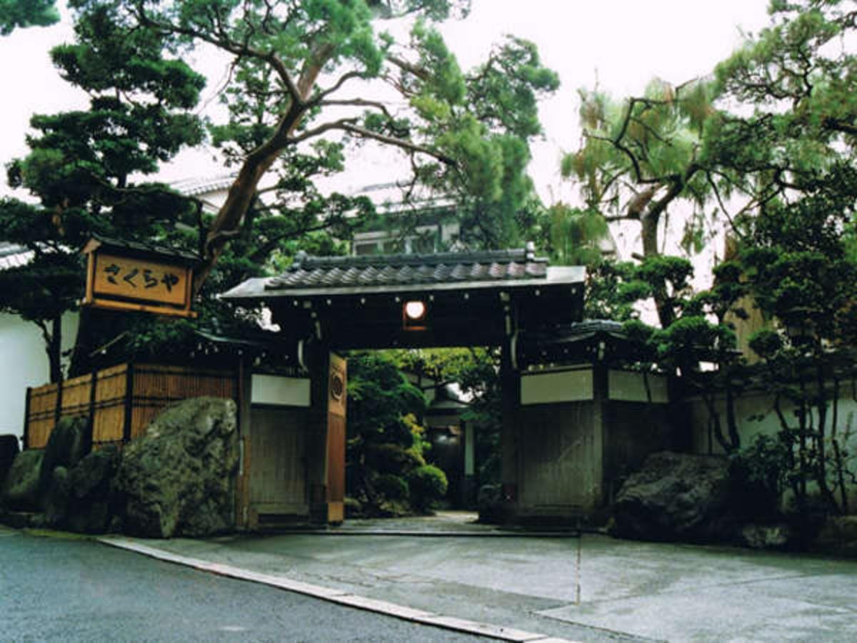 Готель Atami Onsen Sakuraya Ryokan Екстер'єр фото