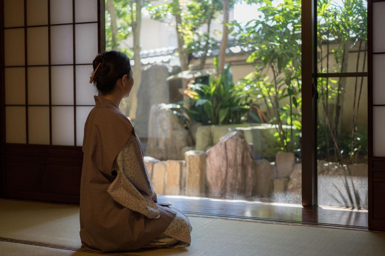 Готель Atami Onsen Sakuraya Ryokan Екстер'єр фото